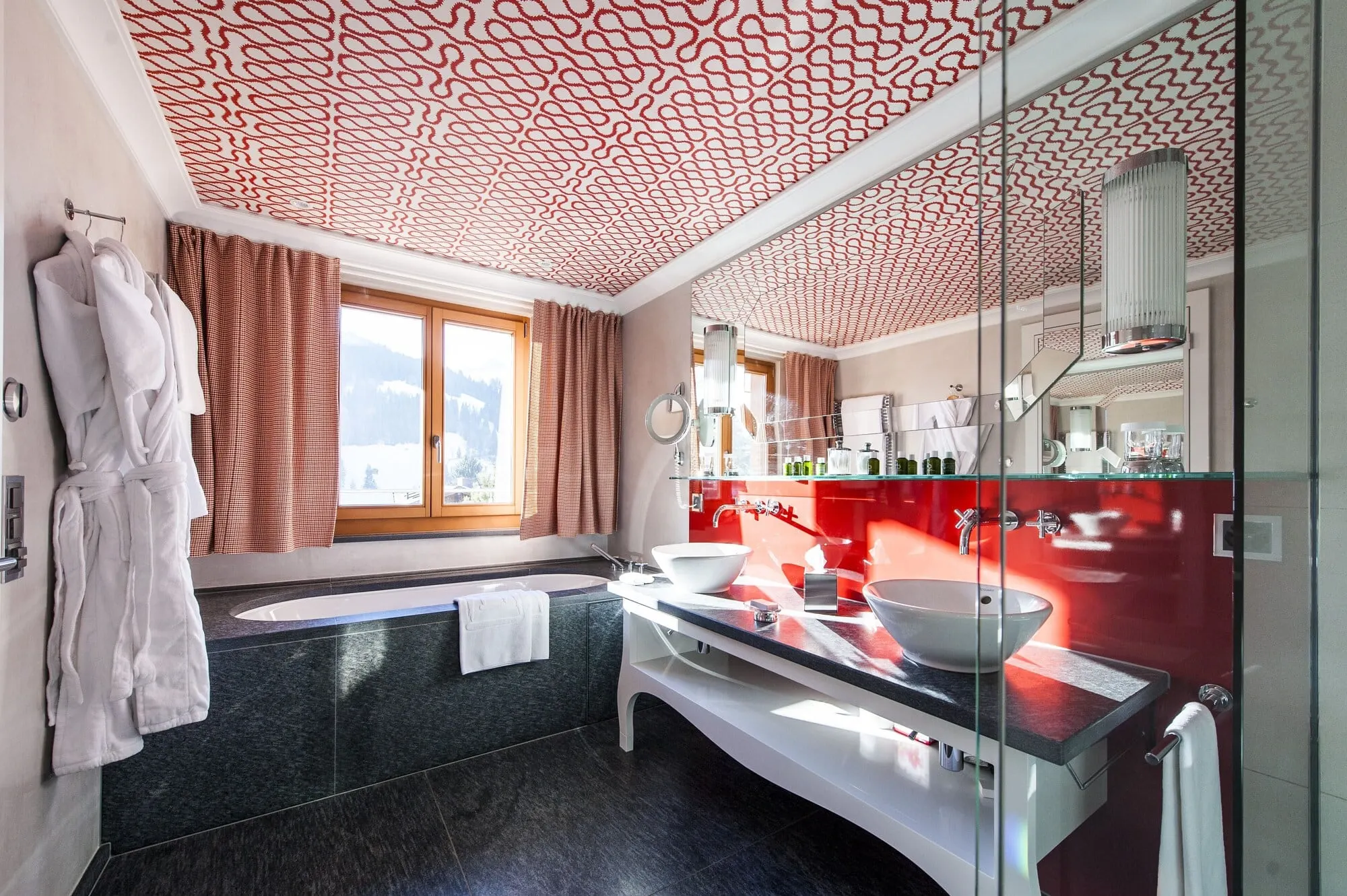 Deluxe Room (Chic)