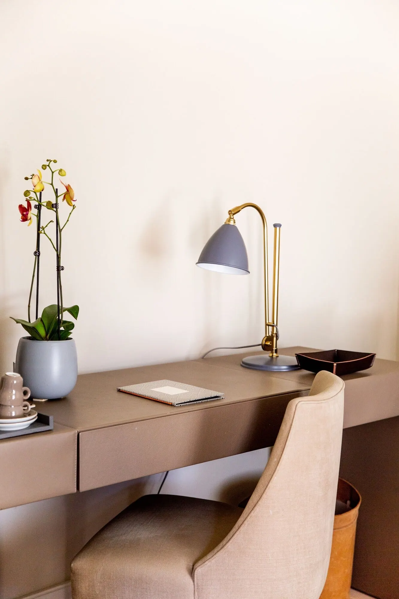 Room (Chic)